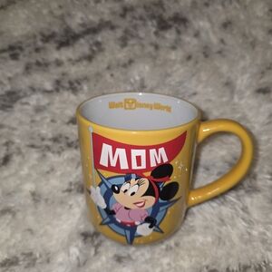 Waly Disney World Minnie Mouse "MOM" Ceramic Mug